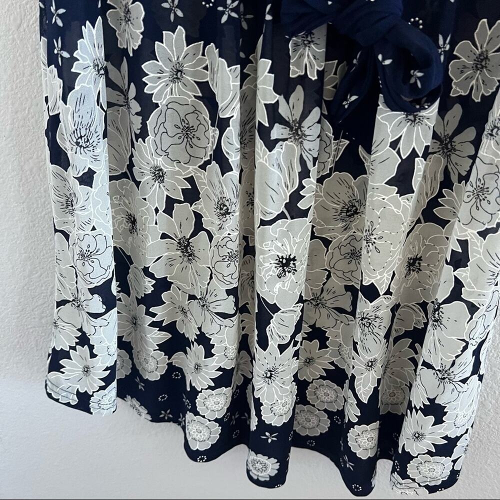 Ember Raised Painted Floral Navy Semi Sheer Secretary Tie Bow Top Blouse Shirt M - Picture 3 of 9